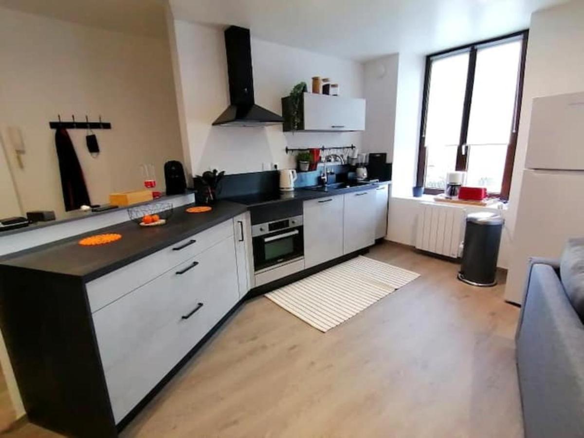 Grand Appartement 2 Chambres Avec Fibre Et Netflix Belfort Exterior foto
